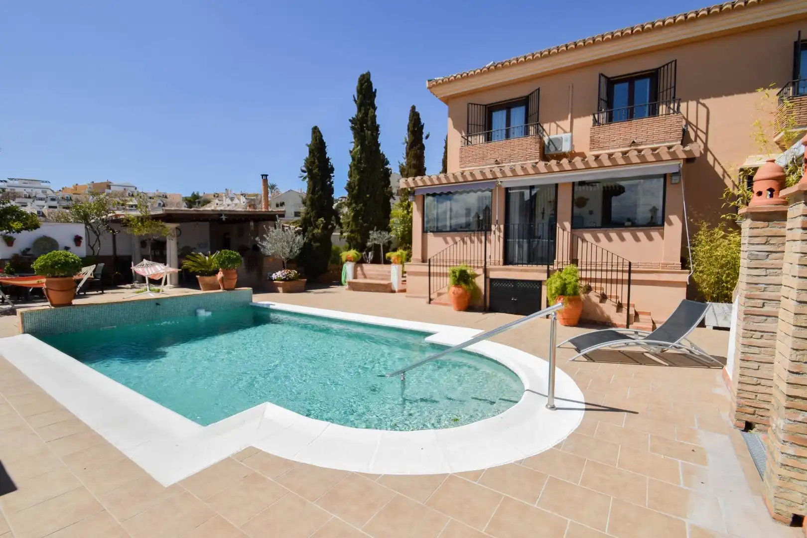 Piscina de Casa o chalet en venta en Las Gabias con Aire acondicionado, Calefacción y Jardín privado