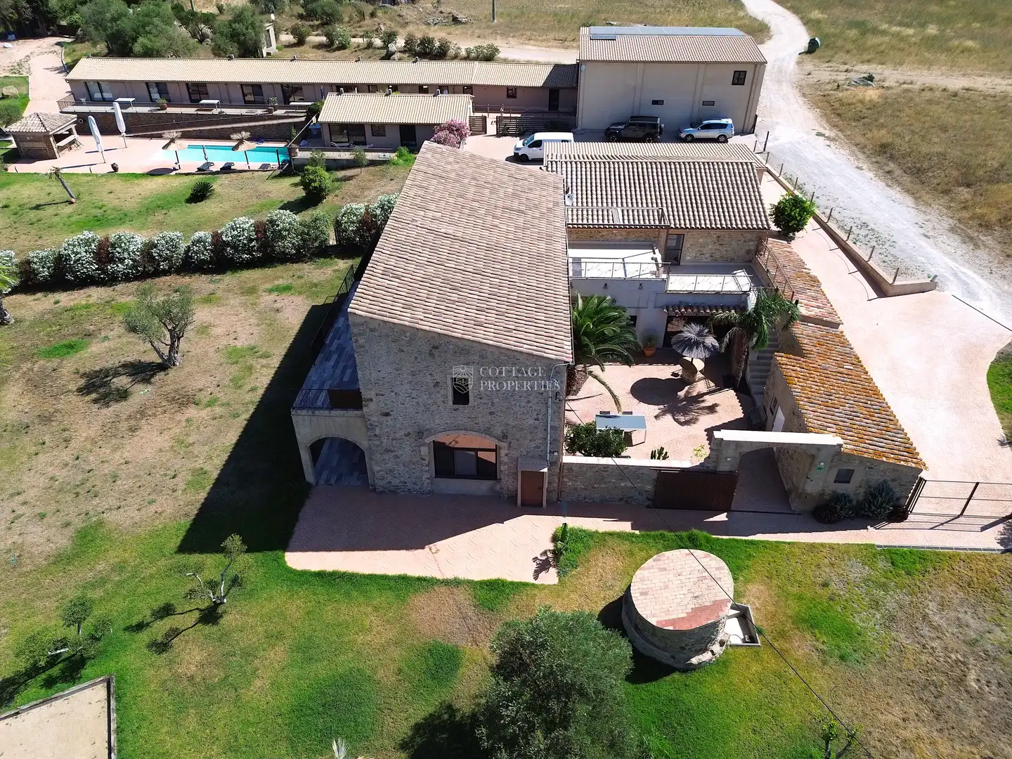 Vista exterior de Finca rústica en venda en Roses amb Aire condicionat, Calefacció i Jardí privat