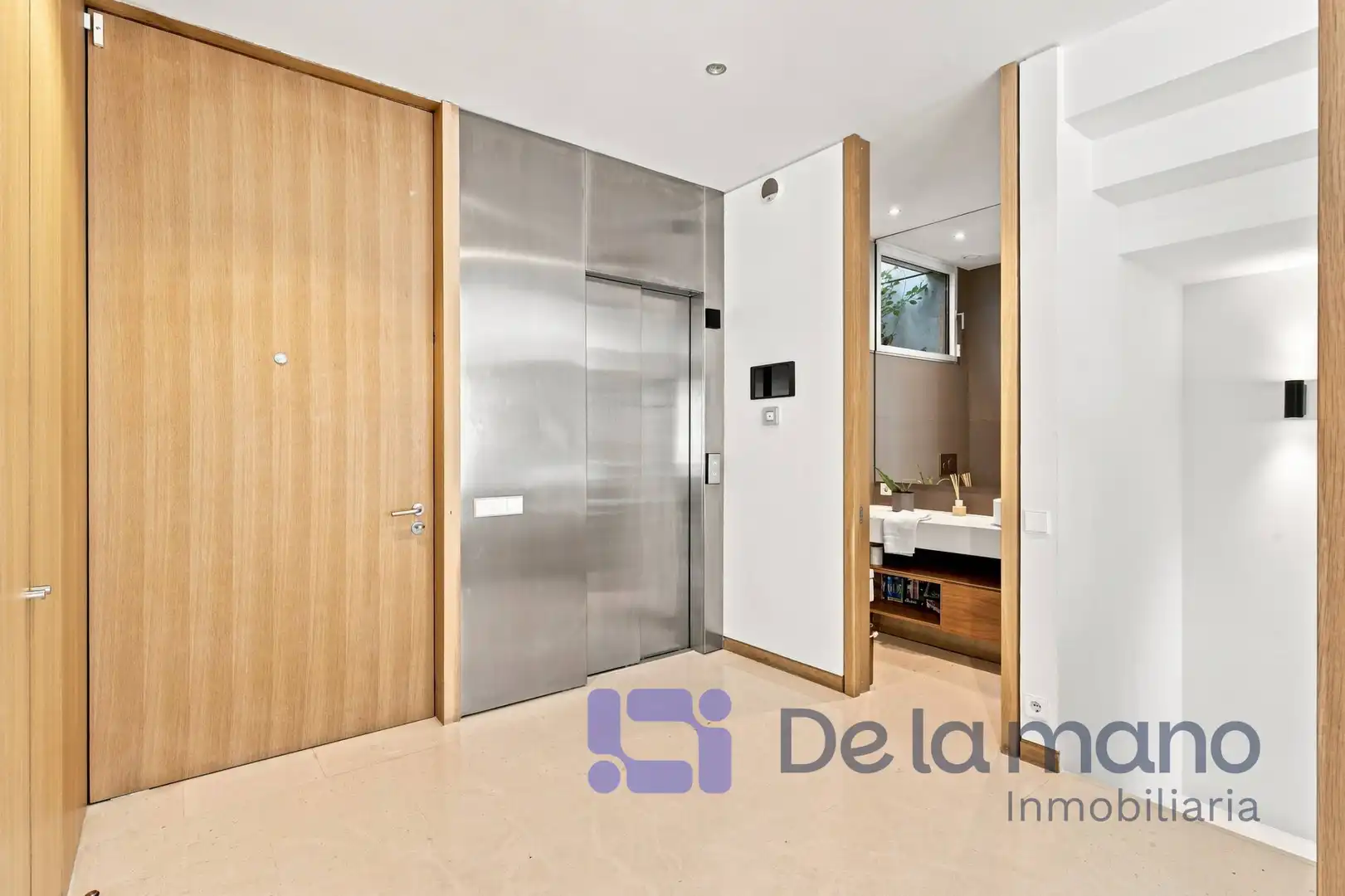 Houses for sale in Madrid  with Air Conditioner, Heating and Private garden