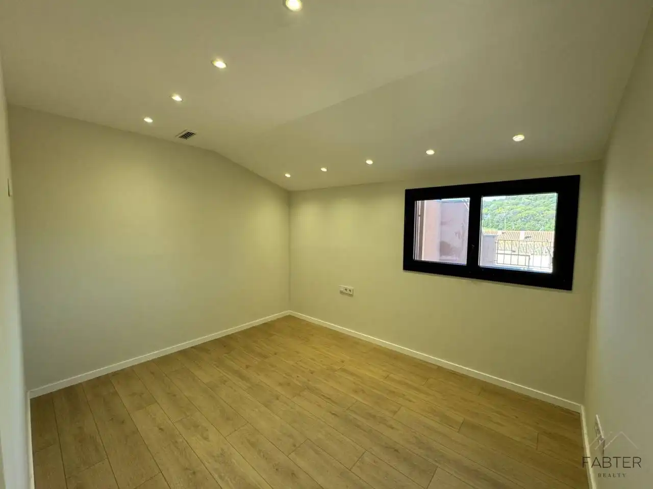 Dúplex en venta en Lliçà d'Amunt con Aire acondicionado, Calefacción y Parquet