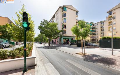 Exterior view of Flat for sale in  Granada Capital  with Terrace and Balcony