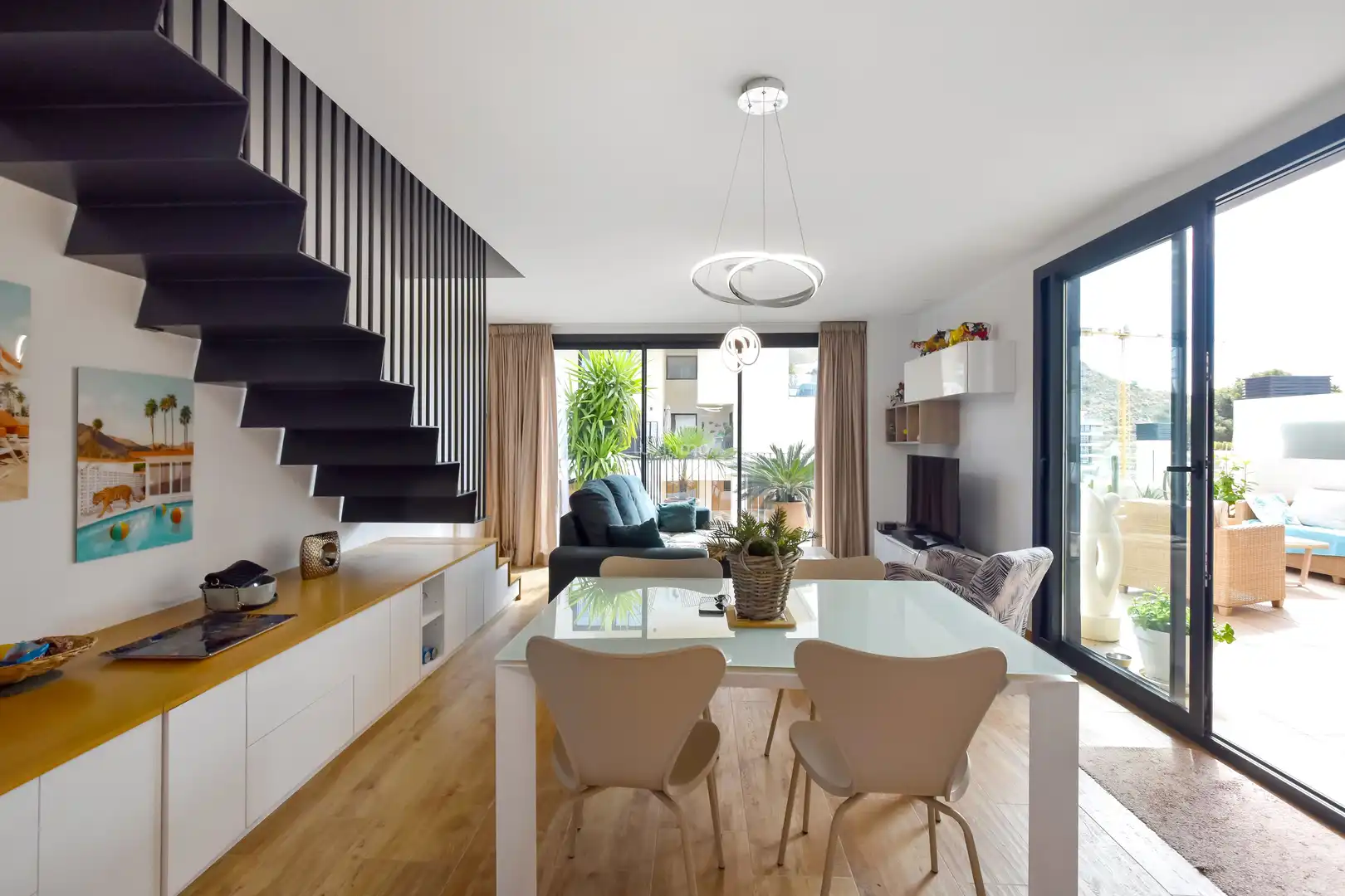 Sala de estar de Dúplex en venta en Villajoyosa / La Vila Joiosa con Aire acondicionado, Calefacción y Jardín privado