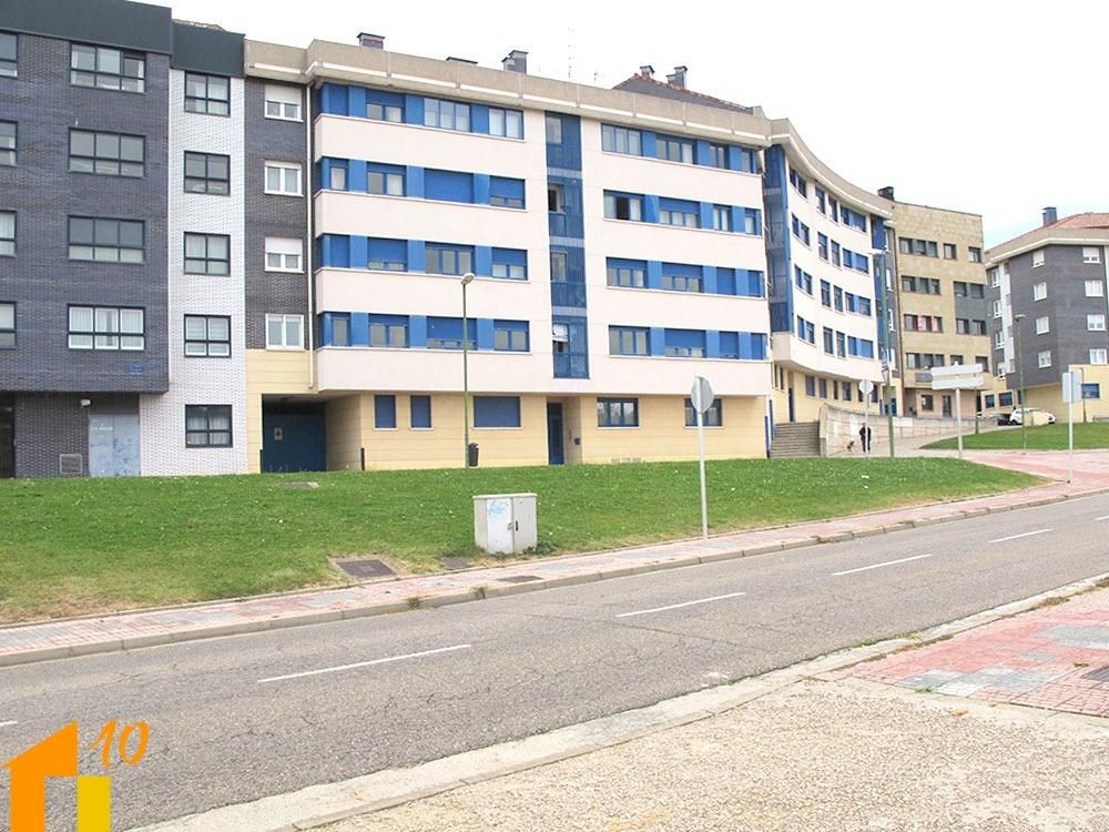 Exterior view of Flat for sale in Burgos Capital  with Heating and Storage room