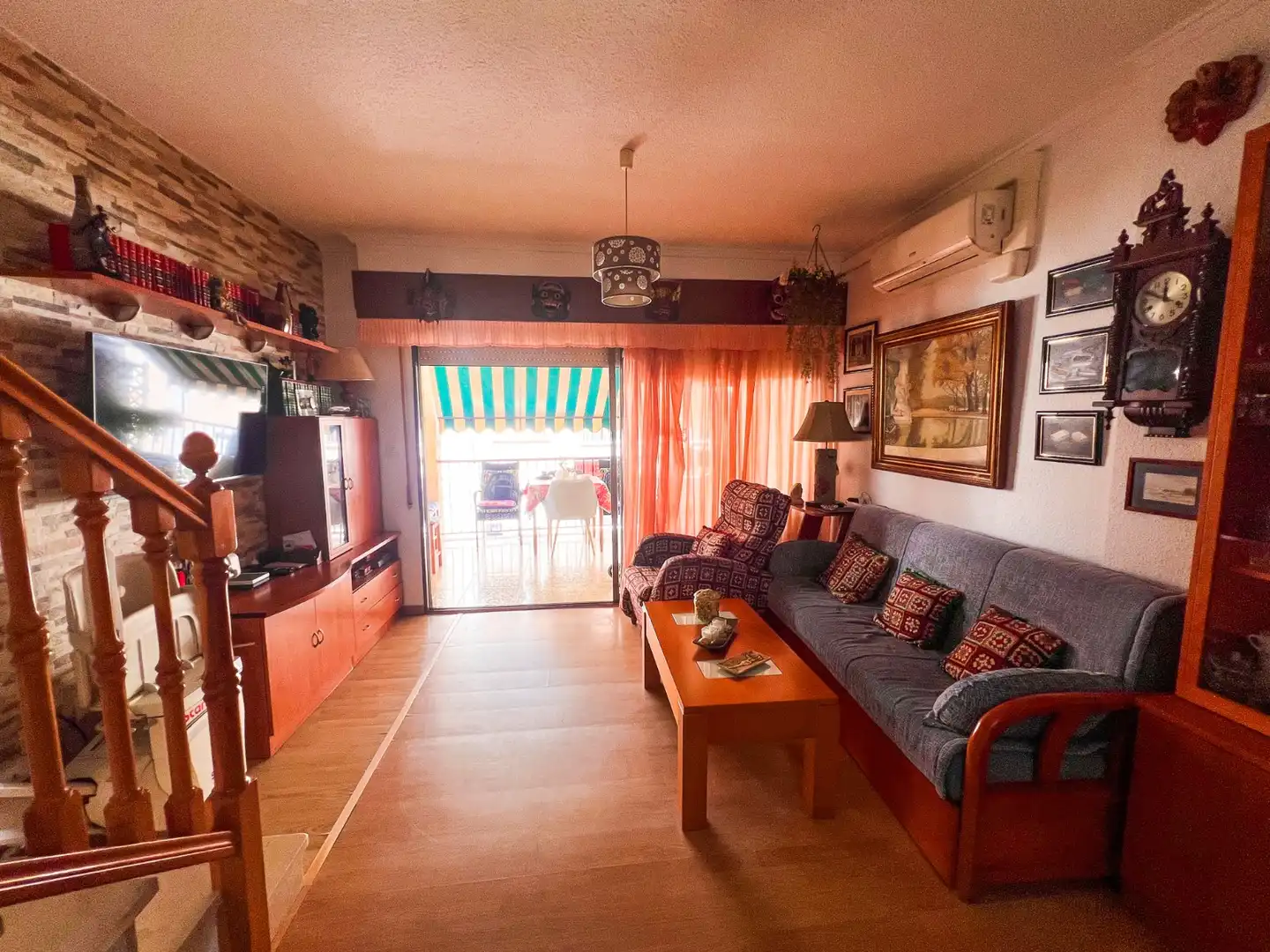 Wohnzimmer von Maisonette zum Verkauf in Guardamar del Segura mit Klimaanlage, Heizung und Terrasse