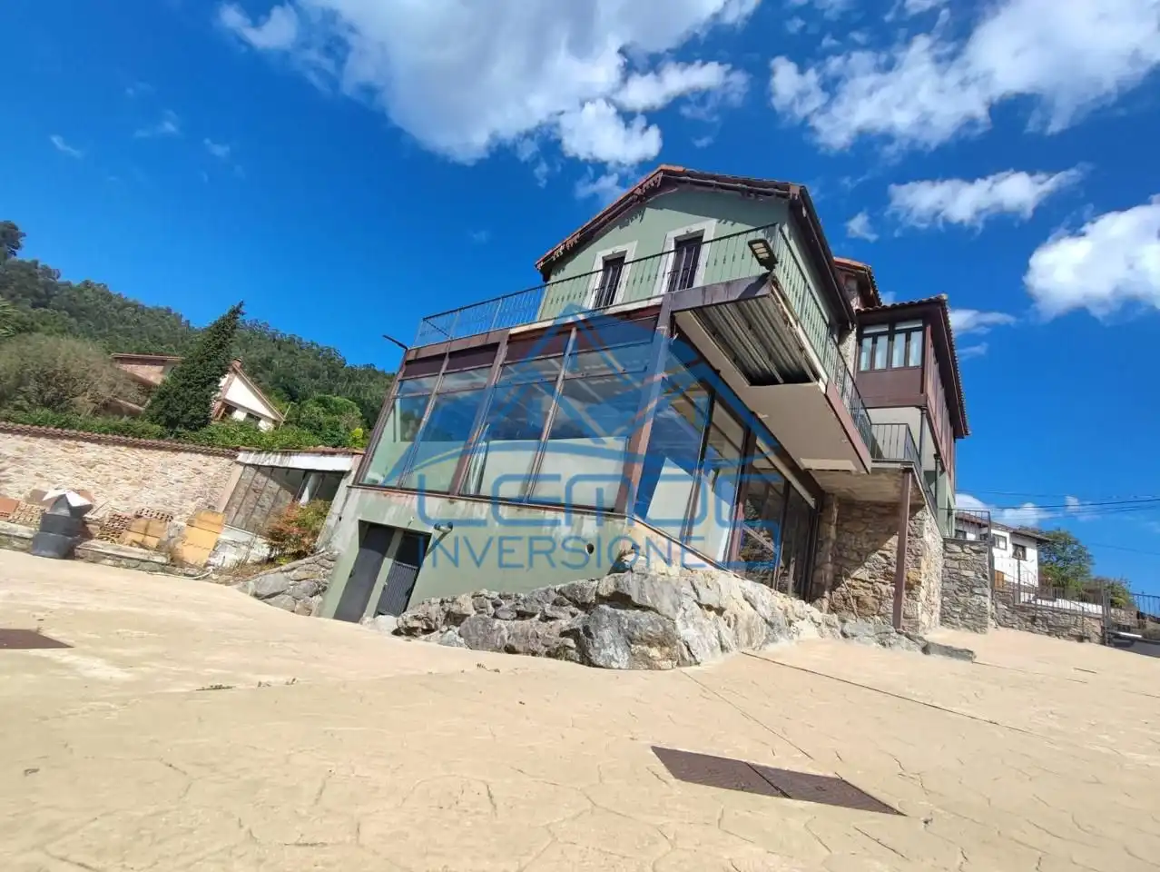 Exterior view of Houses for sale in Candamo  with Air Conditioner, Private garden and Terrace
