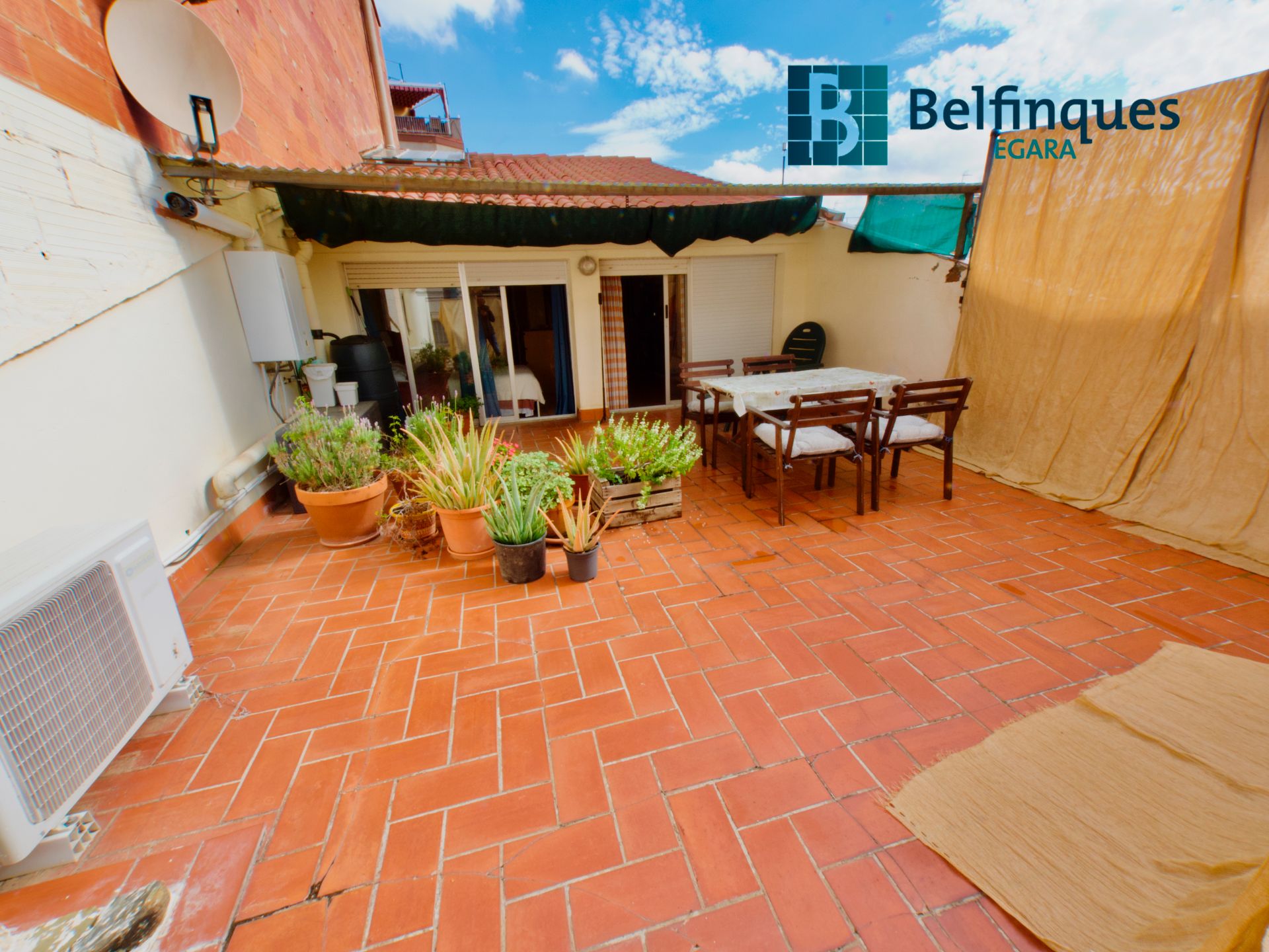 Exterior view of House or chalet for sale in Terrassa  with Air Conditioner, Heating and Private garden