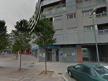 Local comercial en venda a Zabalgana