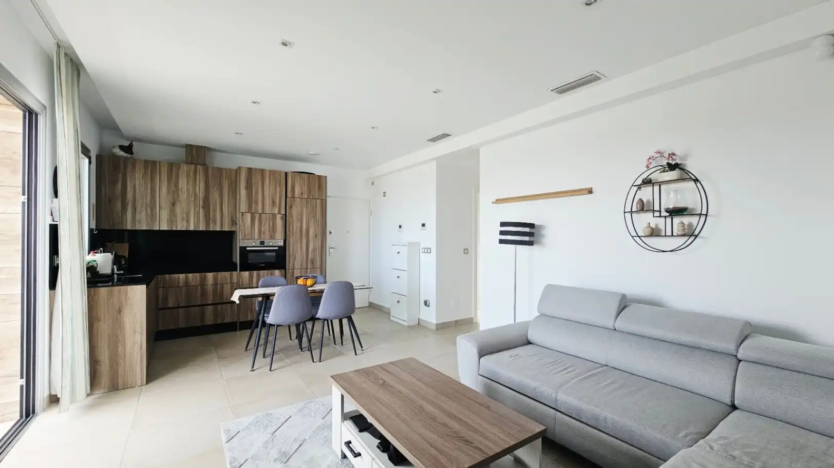 Sala d'estar de Àtic de lloguer en Finestrat amb Aire condicionat, Calefacció i Terrassa