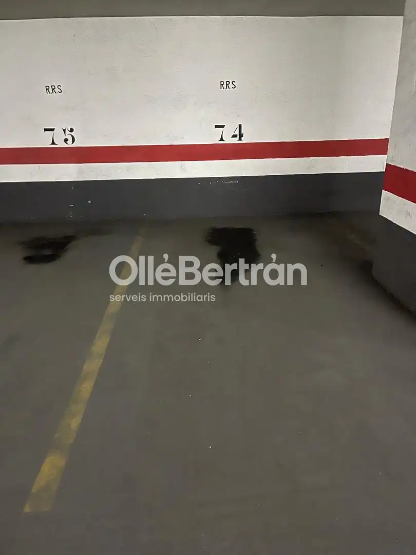 Parkplatz von Garage zum Verkauf in  Barcelona Capital