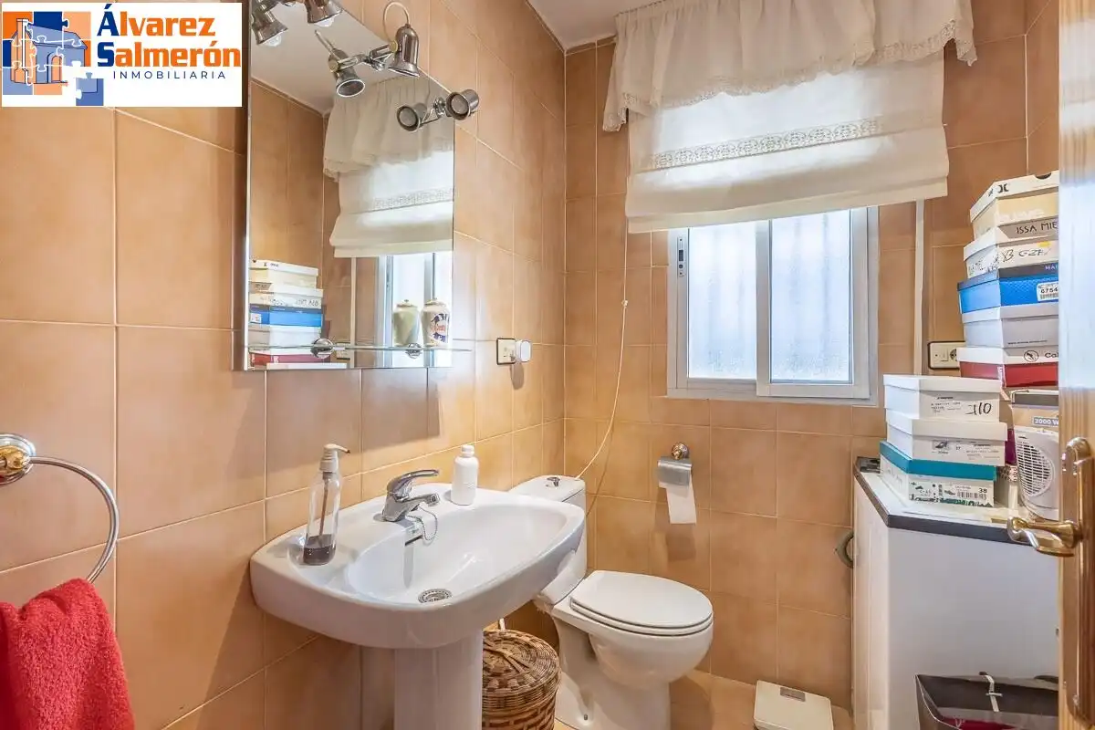 Detached house with pool for sale in Calle de la Encina, imagen 25