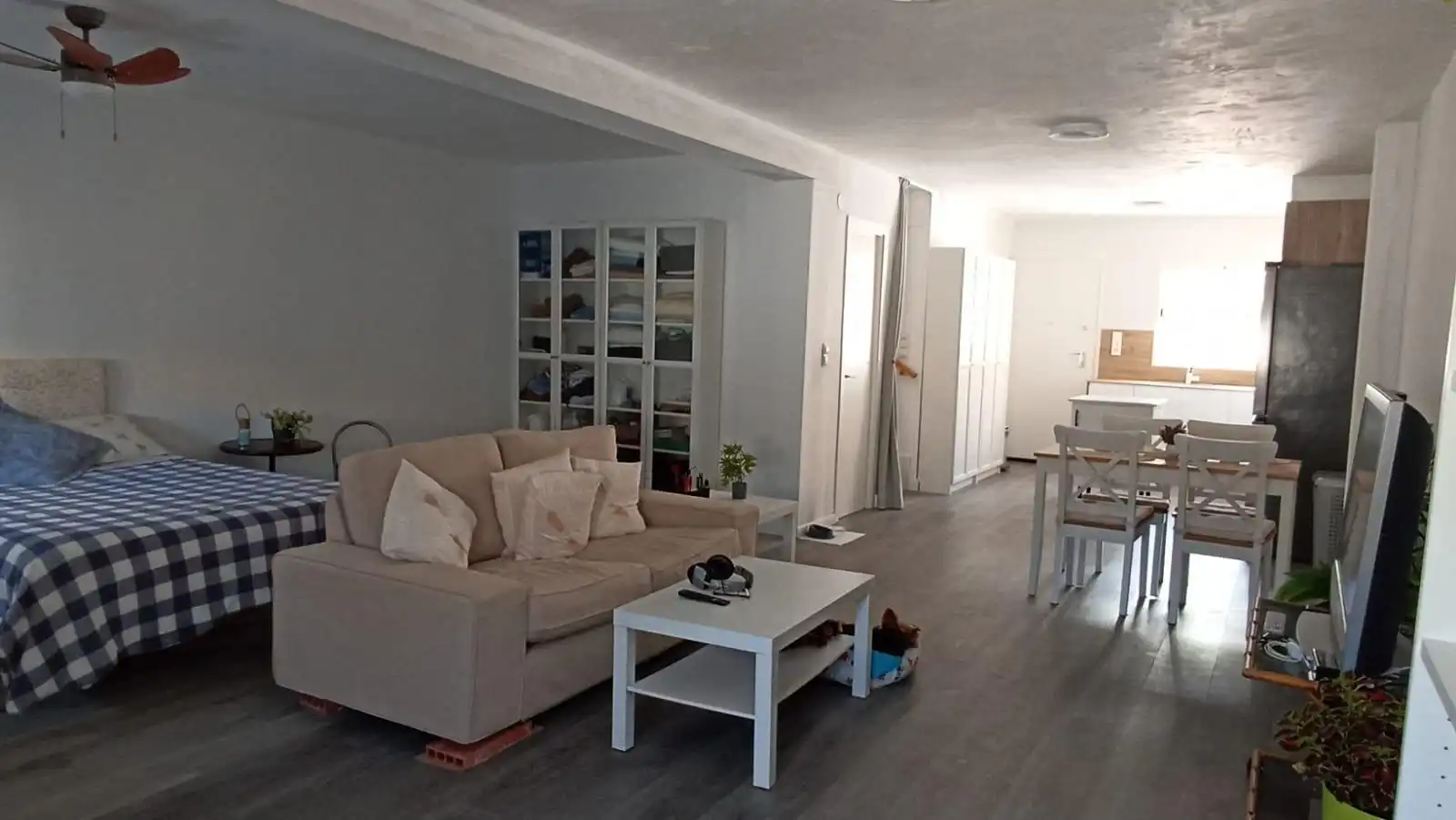 Sala d'estar de Casa adosada en venda en Tavernes de la Valldigna amb Terrassa i Piscina comunitària