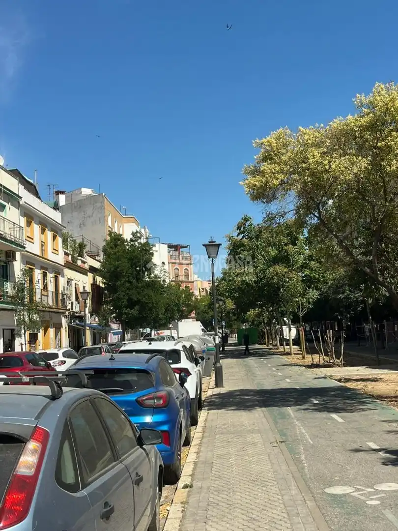 Exterior view of Flat for sale in Sevilla