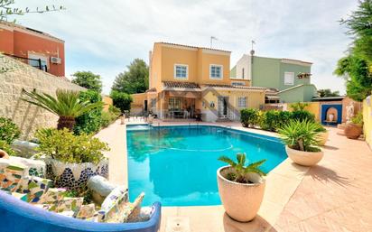 Piscina de Casa o xalet en venda en La Pobla de Vallbona amb Calefacció, Jardí privat i Terrassa