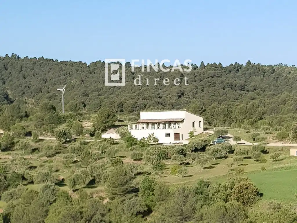 Finca rústica en venda a V6P8+CX, Cretas