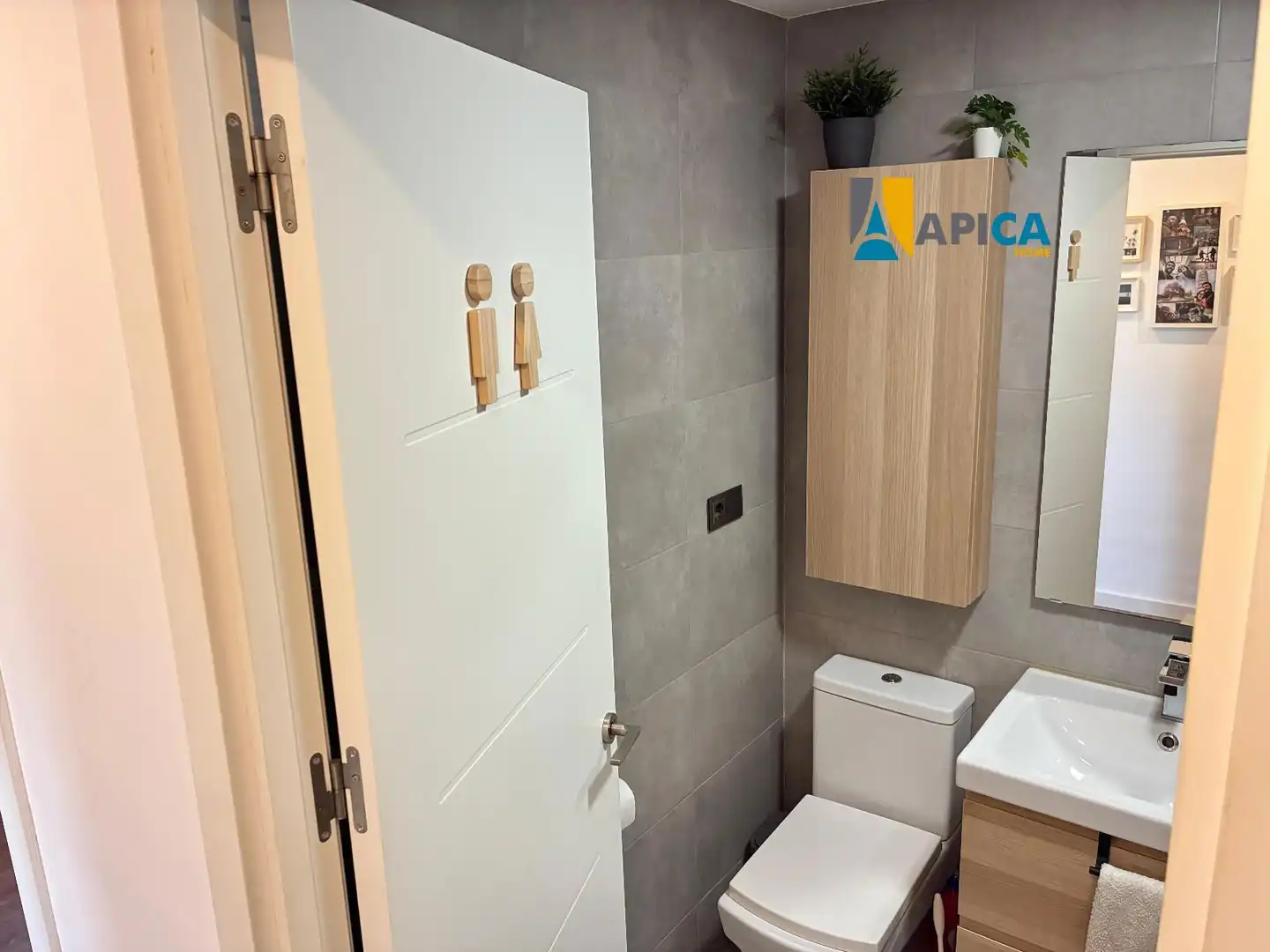 Baño de Piso en venta en Algeciras con Aire acondicionado y Amueblado
