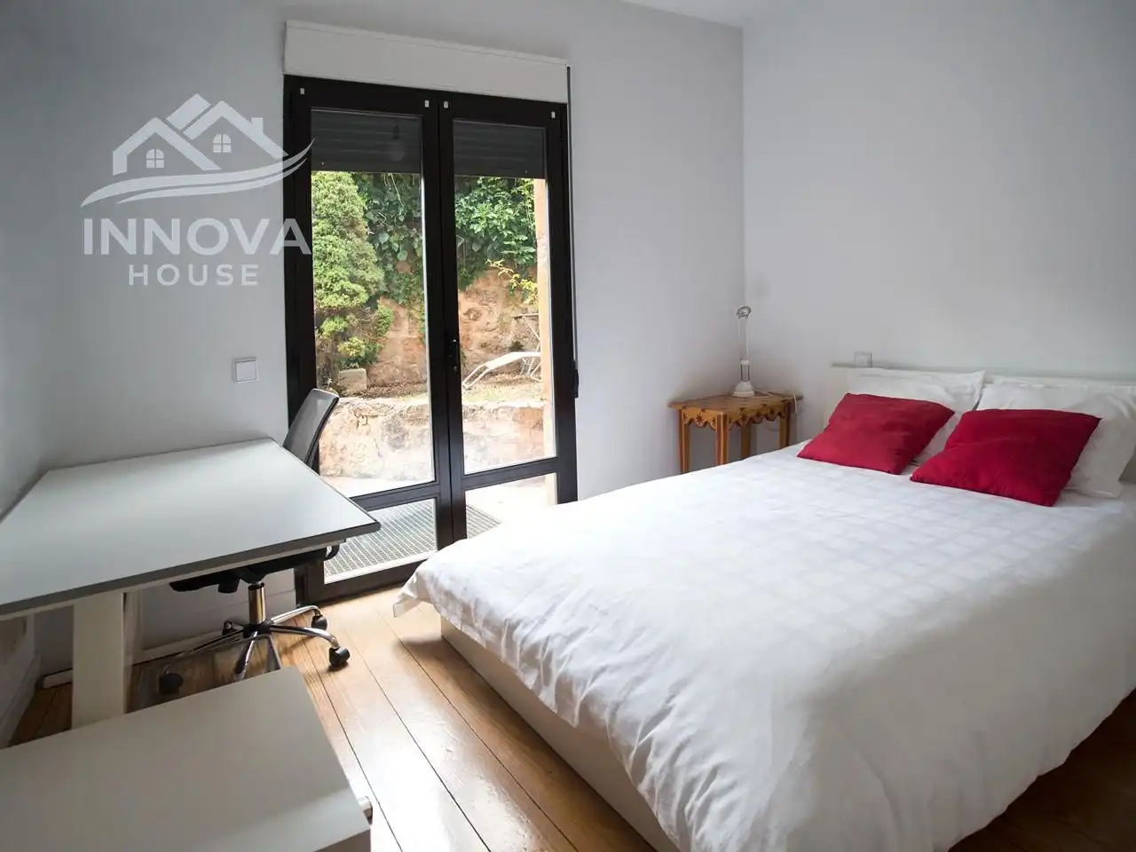 Habitación de Piso para compartir en Segovia con Calefacción, Jardín privado y Amueblado