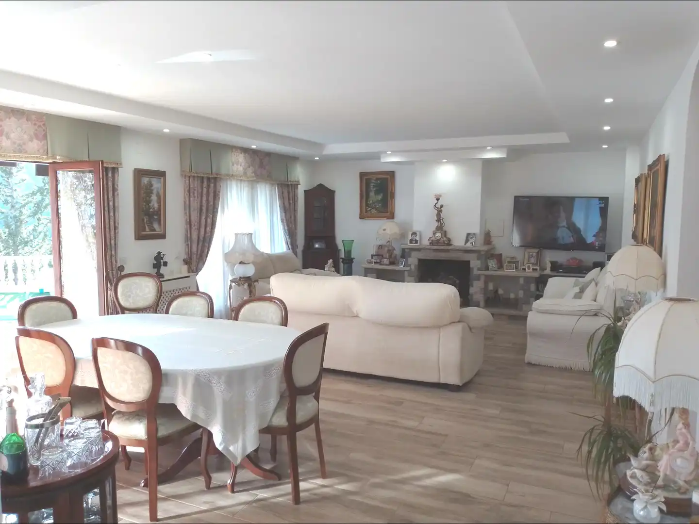 Sala d'estar de Casa o xalet en venda en Lloret de Mar amb Jardí privat, Terrassa i Traster