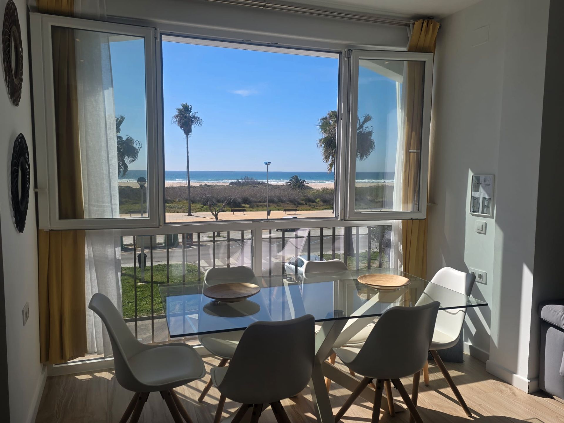 Dining room of Flat to rent in Conil de la Frontera  with Air Conditioner, Heating and Furnished