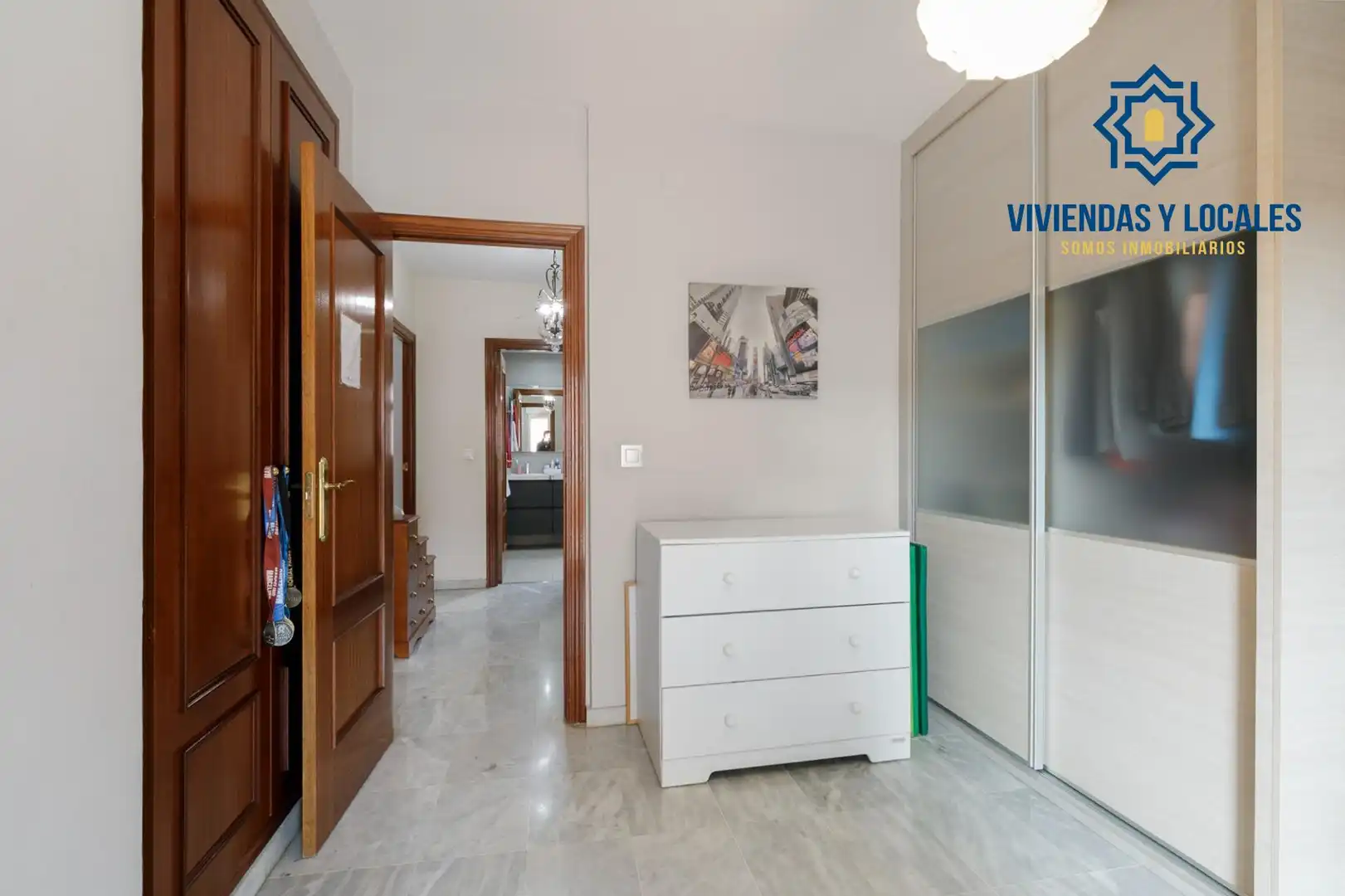 Casa adosada en venta en Angustias - Chana - Encina