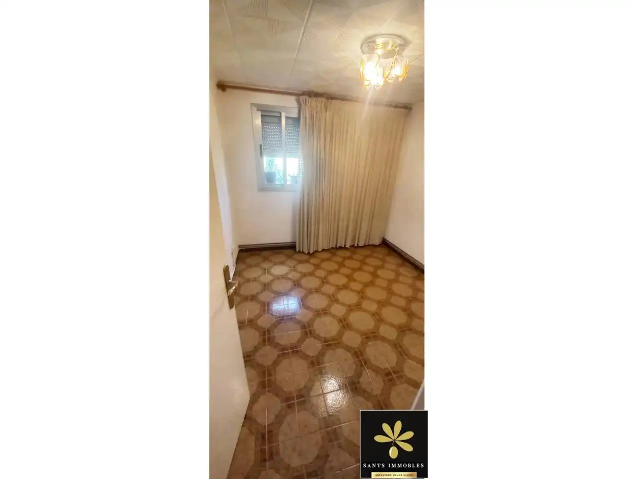 Habitación de Piso en venta en Terrassa con Balcón