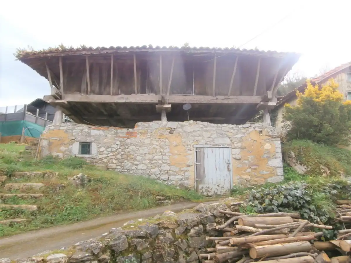 Casa amb jardí en venda a Candamo, imagen 5