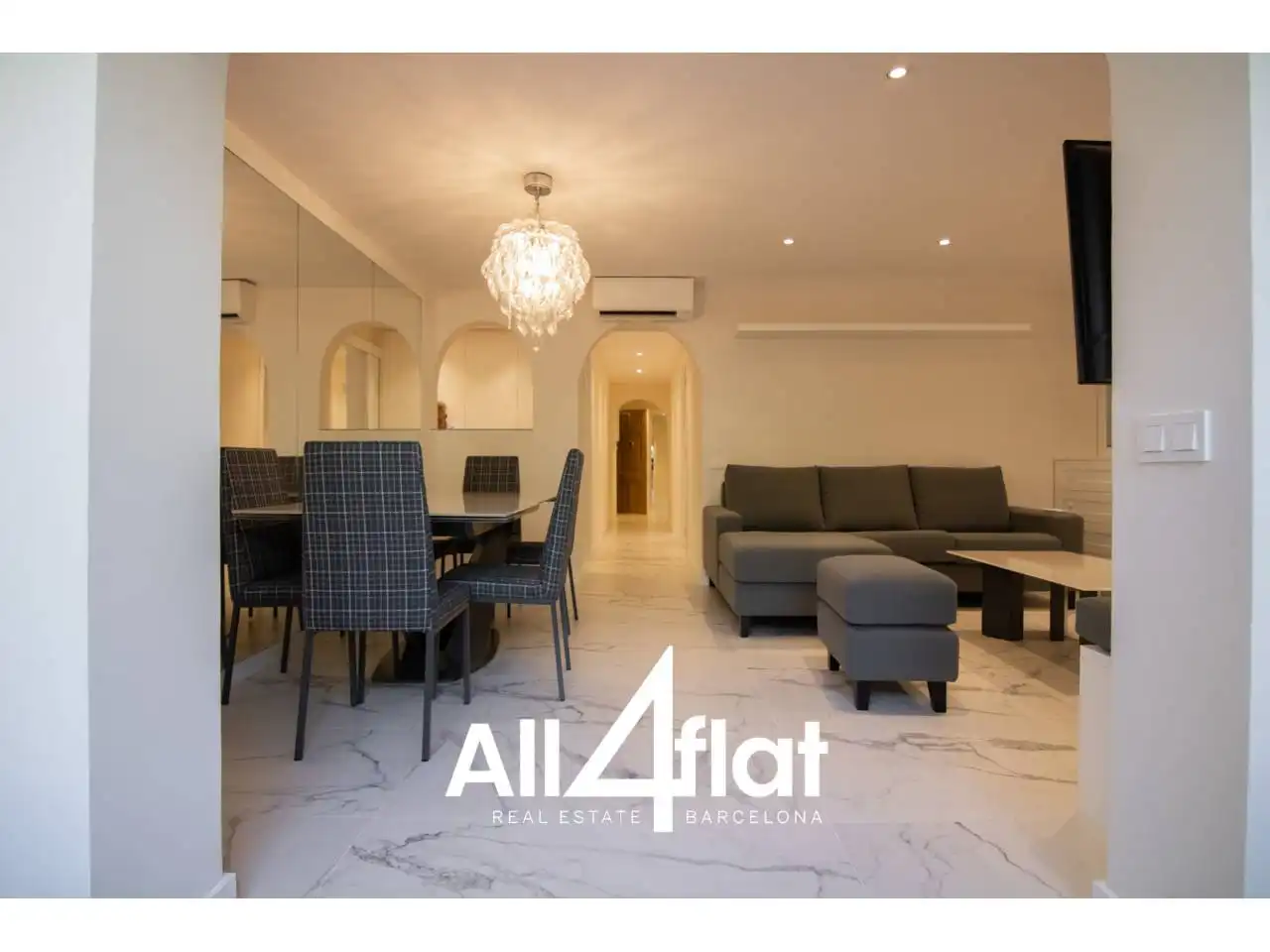 Flat with lift for sale in Calle Villarroel, imagen 7