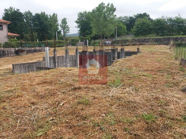 Residential land for sale in Salvaterra de Miño