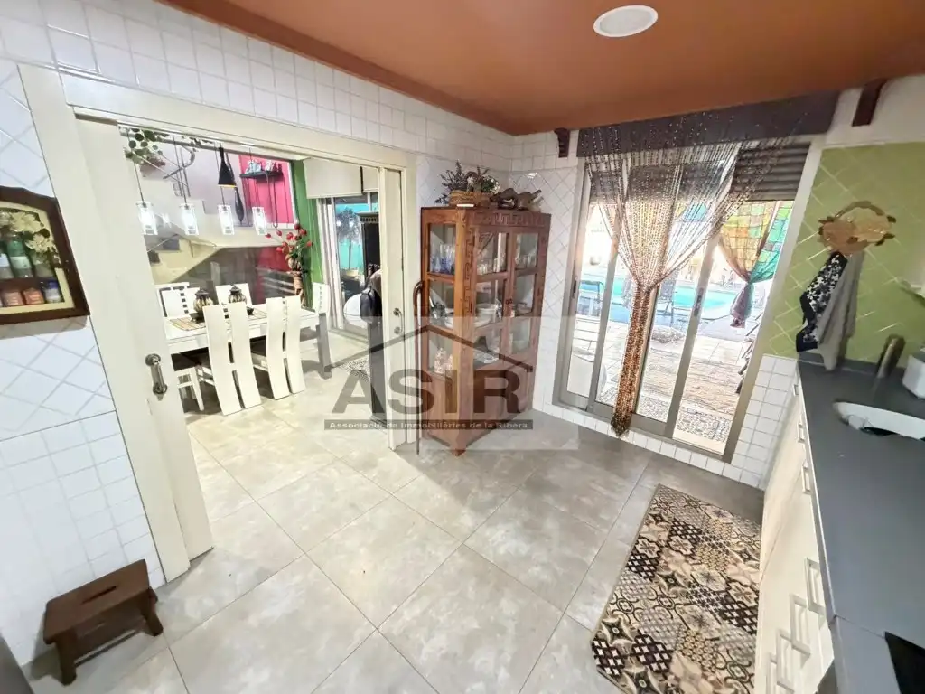 Sala d'estar de Casa o xalet en venda en Alzira amb Terrassa i Piscina