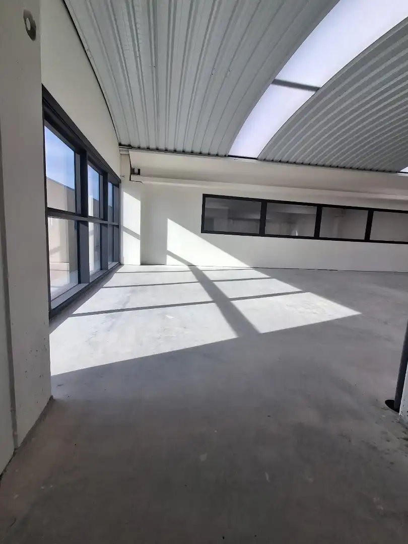 Nave industrial de alquiler en Sitges con Alarma