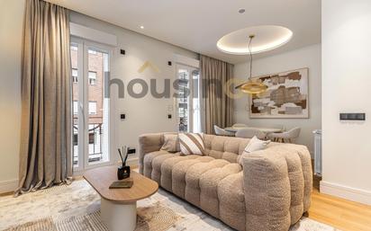 Living room of Flat for sale in  Madrid Capital  with Air Conditioner, Heating and Parquet flooring