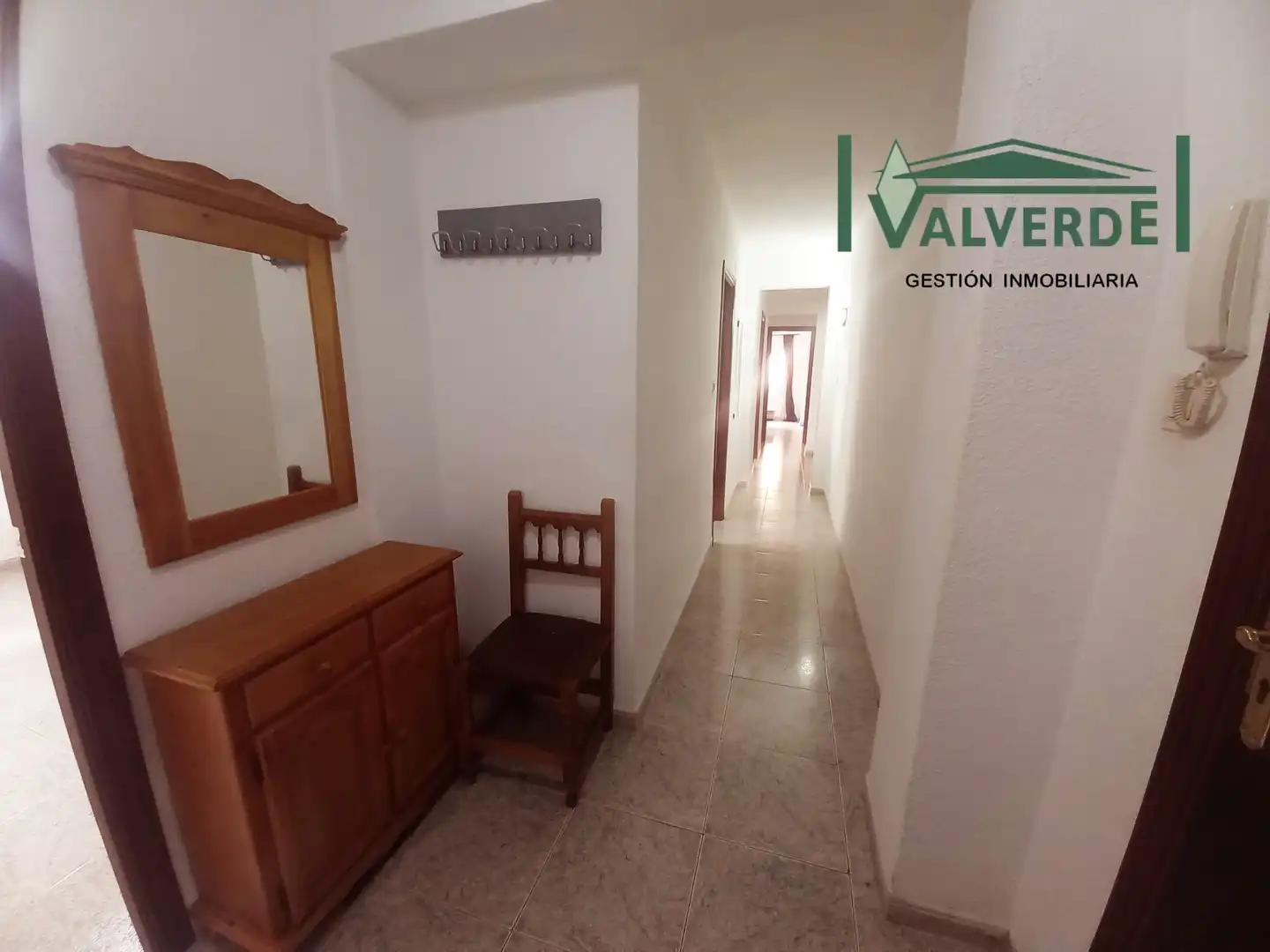 Wohnung zur Miete in Granada mit Möbliert, Waschmaschine und Mikrowelle