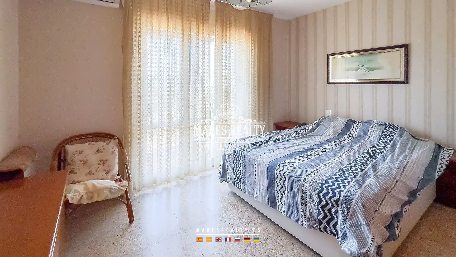 Schlafzimmer von Haus oder Chalet zum Verkauf in Lloret de Mar mit Klimaanlage, Heizung und Privatgarten