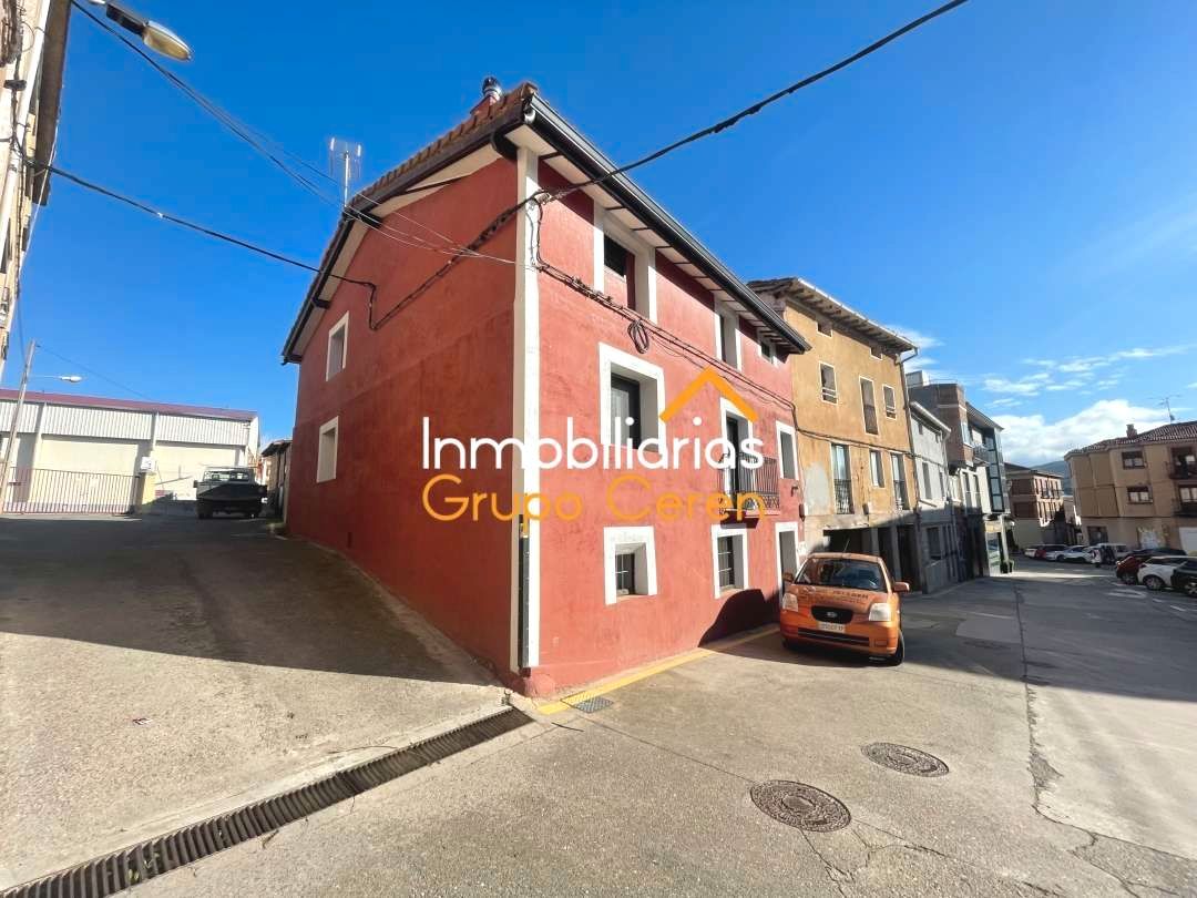 House or chalet for sale in Baños de Río Tobía