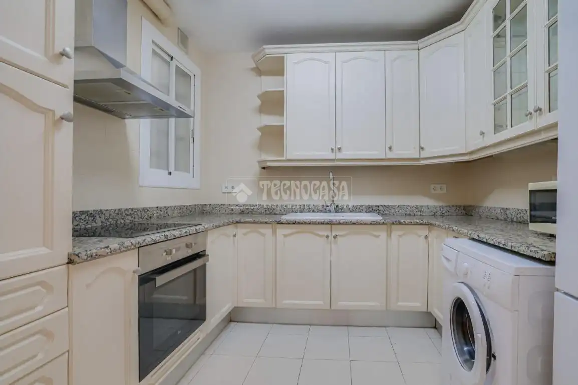 Cocina de Piso en venta en Barcelona con Aire acondicionado, Calefacción y Trastero