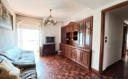 Living room of Flat for sale in Burgos Capital  with Heating, Parquet flooring and Terrace