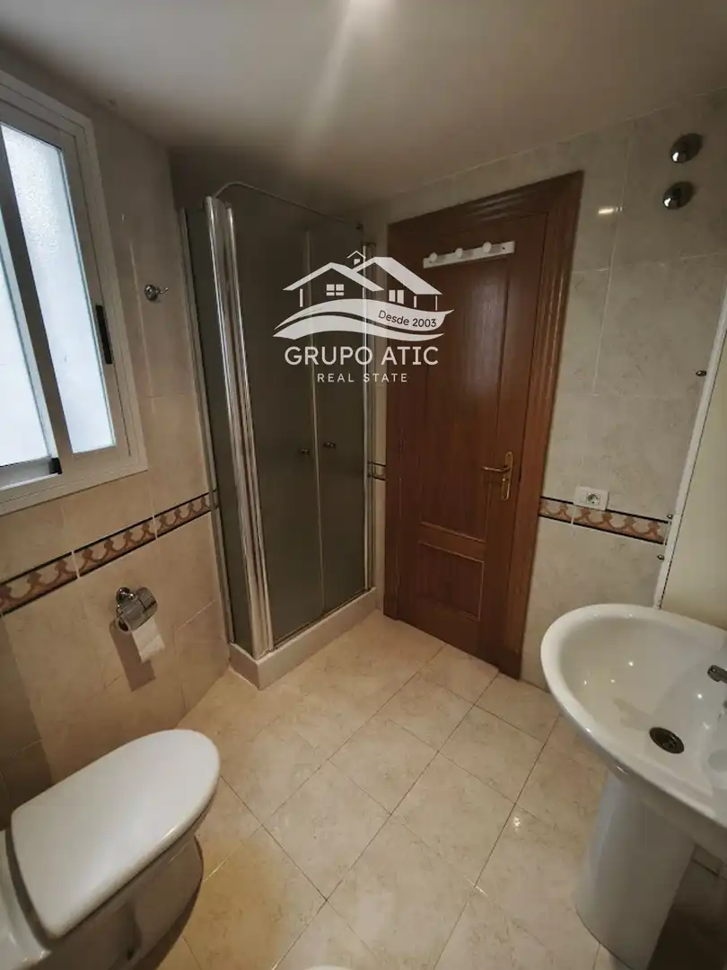 Baño de Apartamento en venta en Burriana / Borriana con Calefacción, Terraza y Amueblado