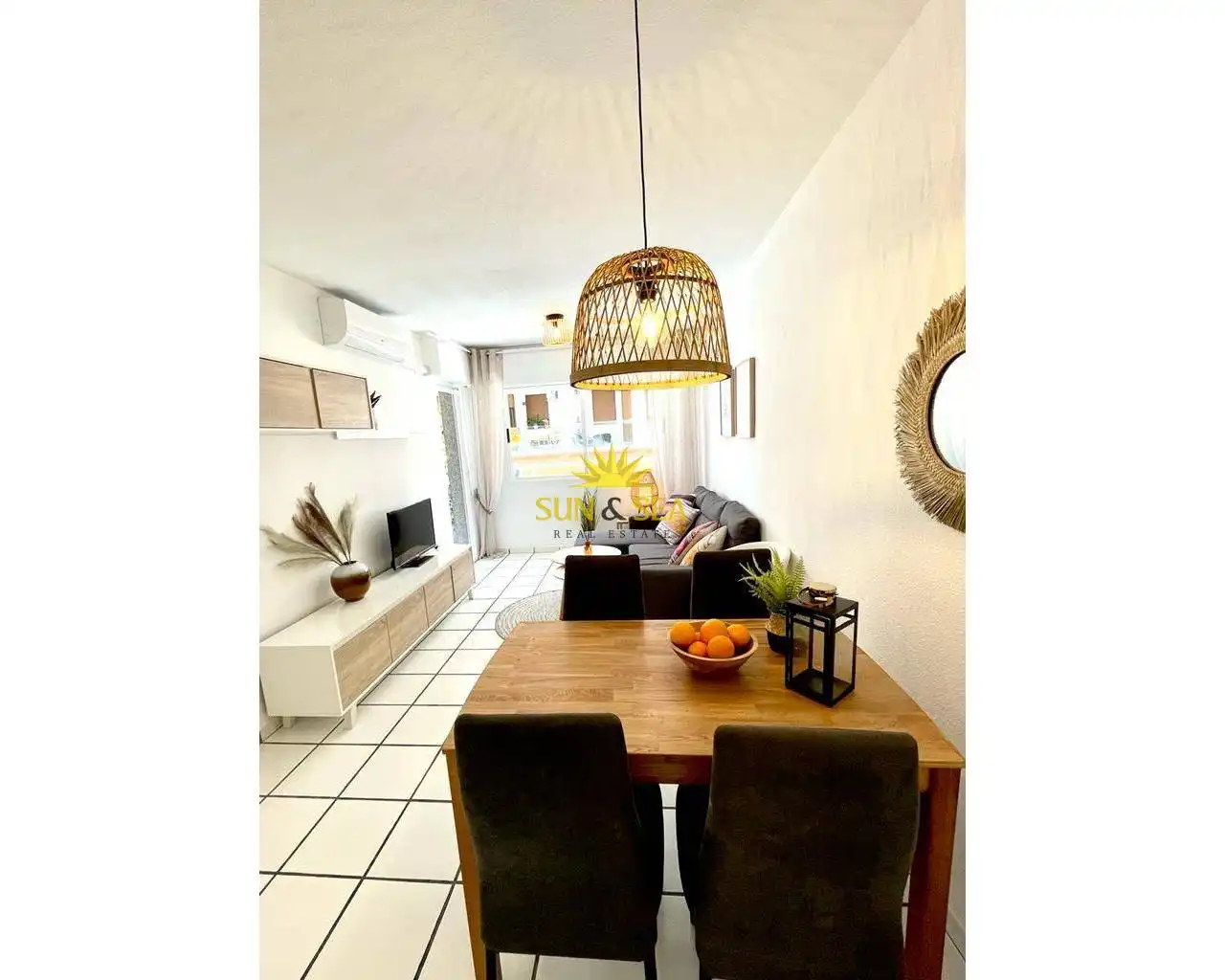 Vista exterior de Apartamento de alquiler en Torrevieja con Aire acondicionado, Calefacción y Lavadora