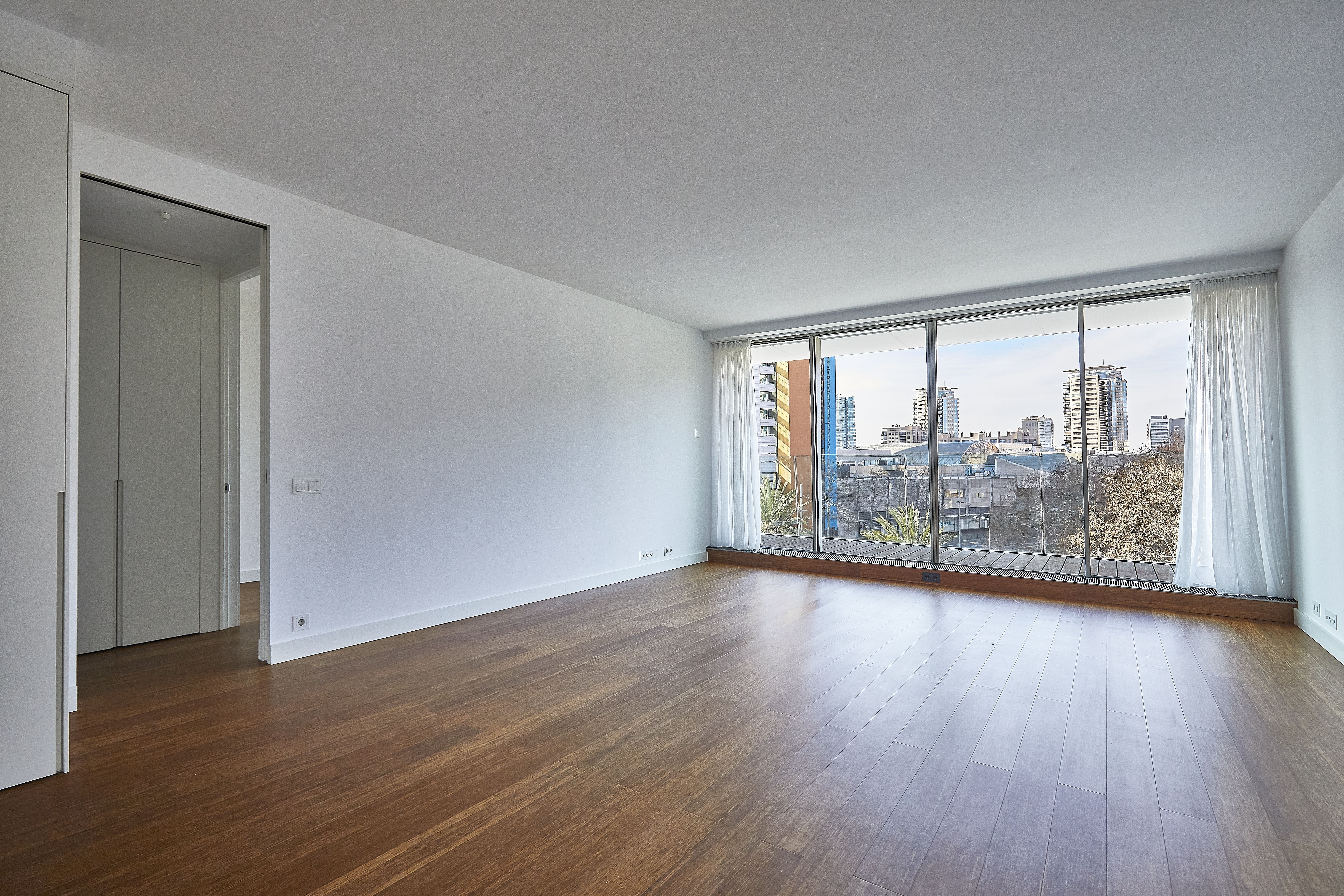 Living room of Flat for sale in  Barcelona Capital  with Air Conditioner, Terrace and Storage room