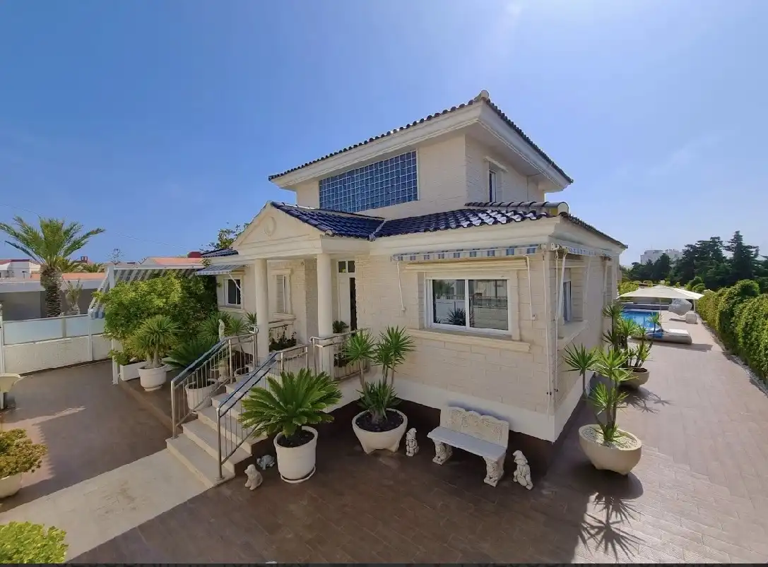 Vista exterior de Casa o chalet en venta en Guardamar del Segura con Aire acondicionado, Calefacción y Terraza