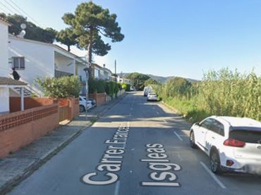 Adosado en venta en Carrer Francesc Isgleas