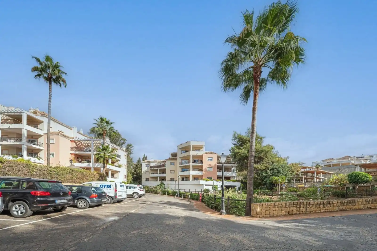 Vista exterior de Apartamento en venta en Marbella con Aire acondicionado, Calefacción y Terraza