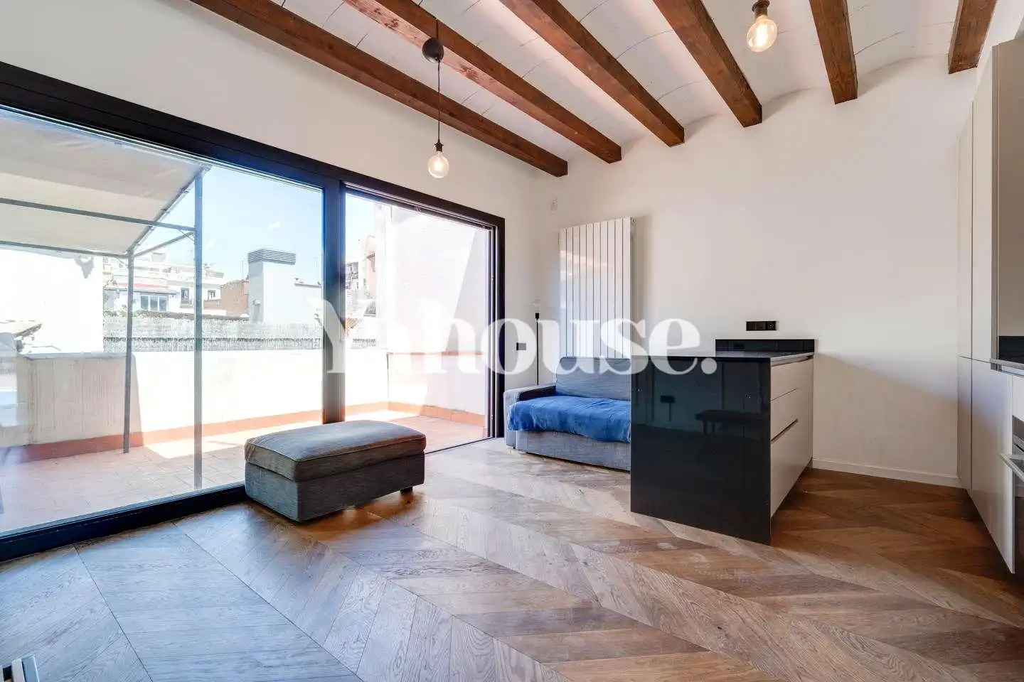 Balcony of Flat for rent in Barcelona  with Air Conditioner, Heating and Parquet flooring