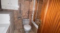 Bathroom of Flat for sale in Leganés  with Air Conditioner, Heating and Parquet flooring