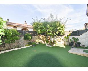 Garden of Single-family semi-detached for sale in Sabadell  with Air Conditioner, Heating and Private garden