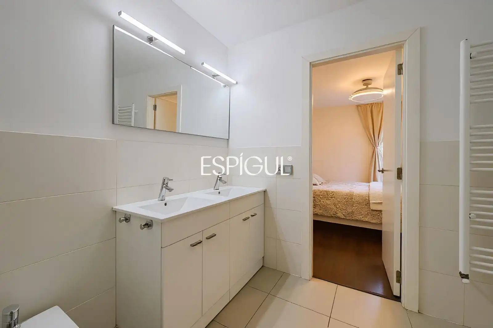 Baño de Casa adosada en venta en Torroella de Montgrí con Aire acondicionado, Calefacción y Terraza