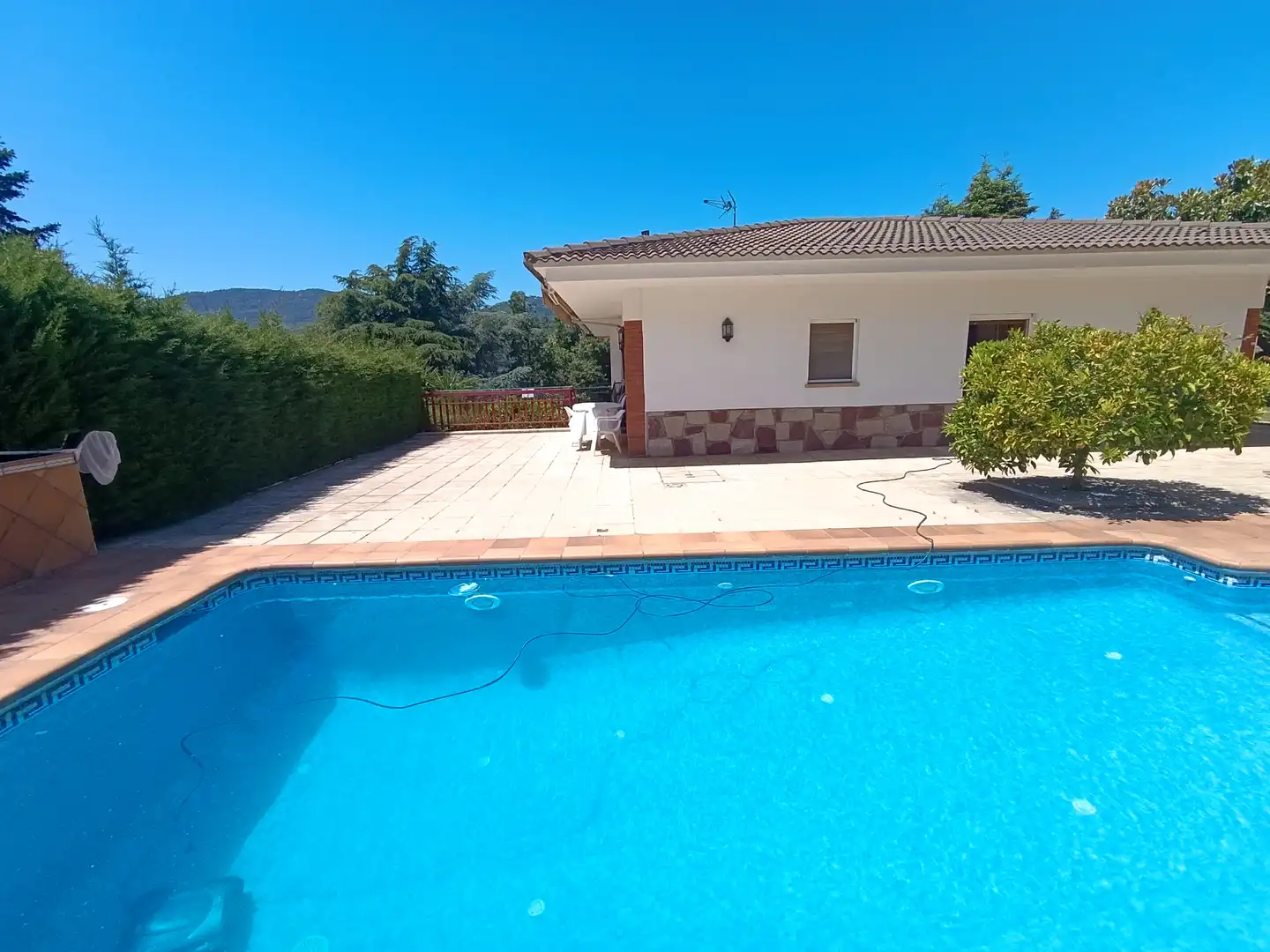 Piscina de Casa o xalet en venda en Caldes de Montbui amb Aire condicionat, Calefacció i Jardí privat