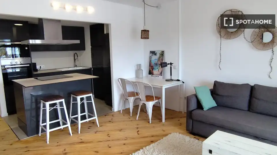 Living room of Apartments for share in Calvià  with Air Conditioner, Terrace and Furnished