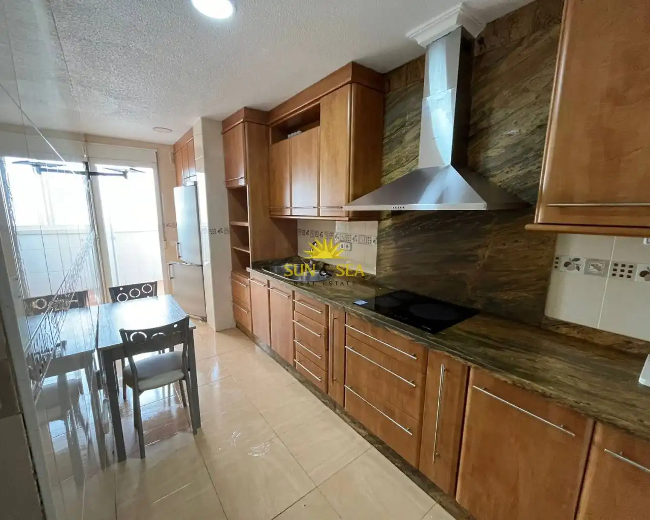 Cocina de Apartamento de alquiler en Alcantarilla con Aire acondicionado, Amueblado y Lavadora