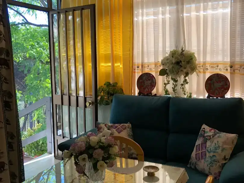 Sala d'estar de Casa o xalet en venda en El Campillo (Huelva) amb Jardí privat, Traster i Moblat