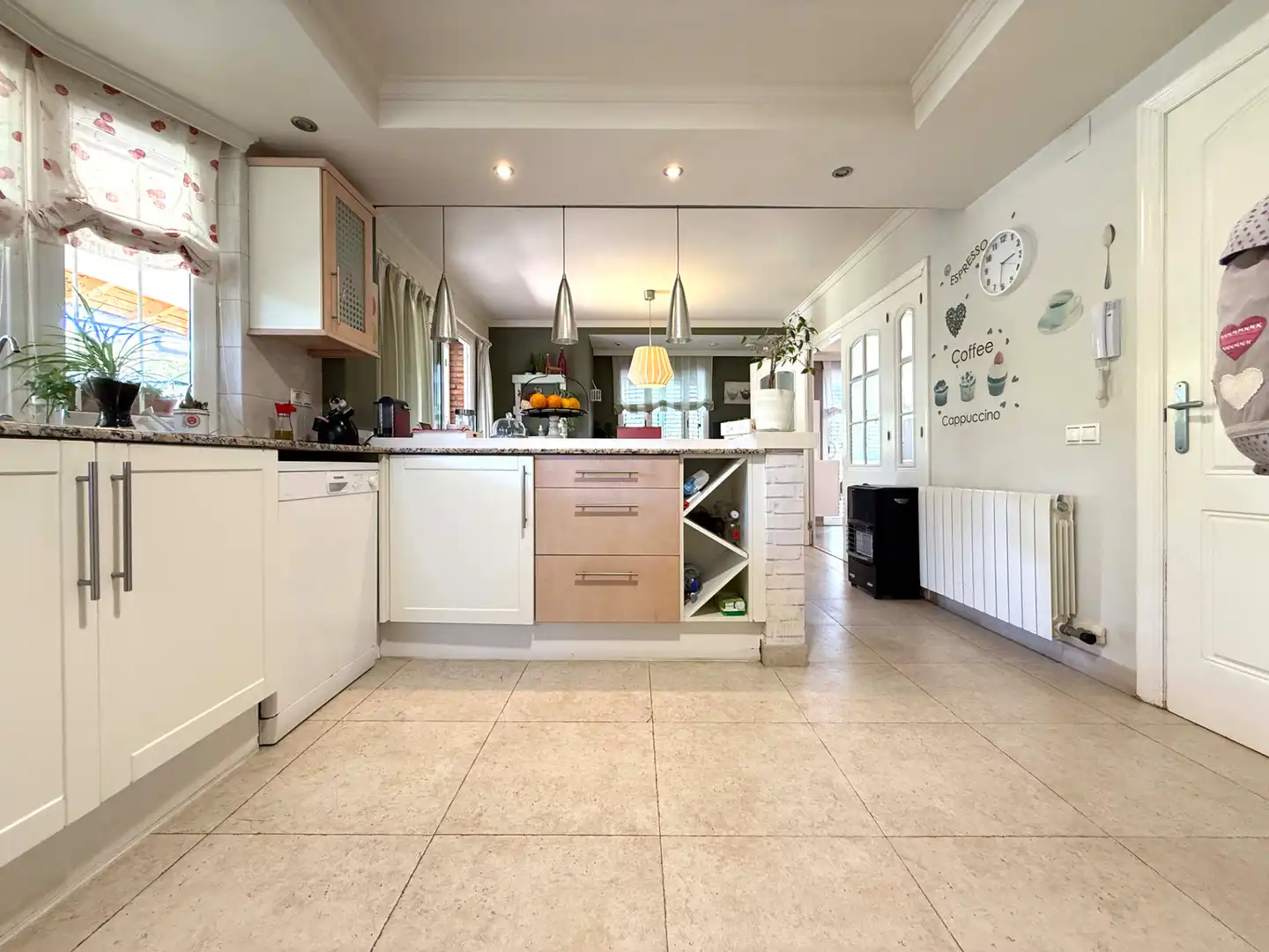 Detached house with pool for sale in Carrer de Josep Clarà, imagen 26